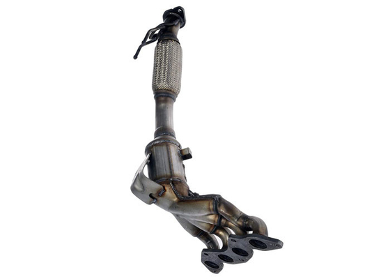 Front 2012-2017 Ford Focus 2.0L Ford Catalytic Converter 674137