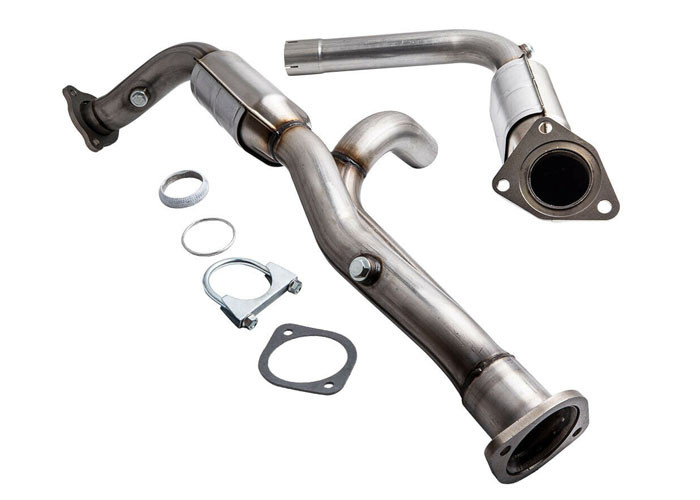 GMC Sierra 1500 2500 Catalytic Converter Yukon Silverado 5.3L